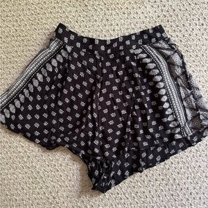 Flynn Skye Black and White Floral High Waist Shorts